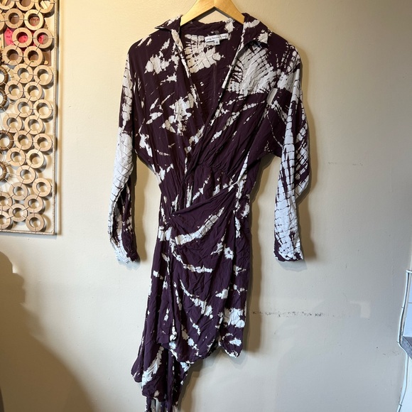 - Young fabulous & broke twist raine tie die wrap dress… - Picture 2 of 7